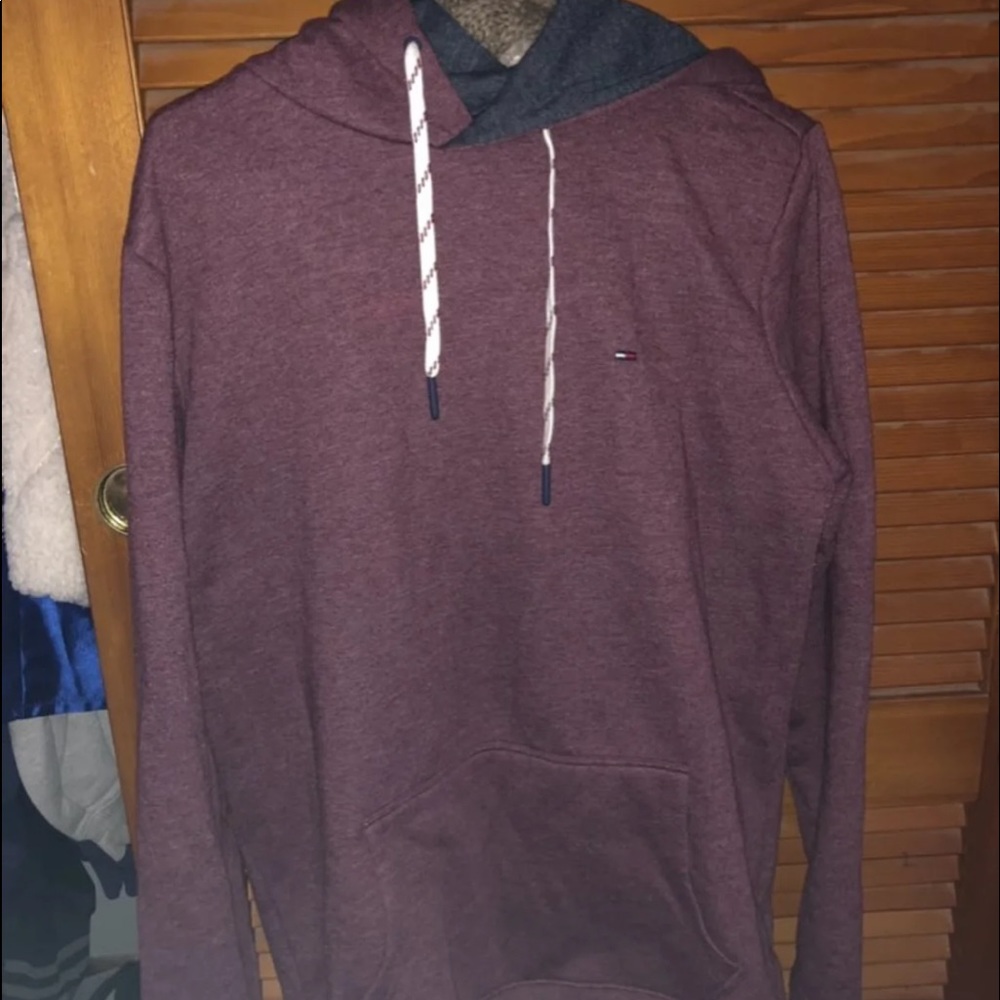 Tommy sweatshirt